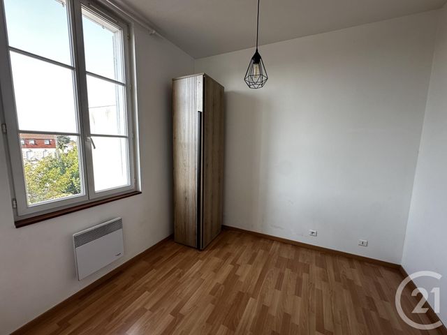 Appartement &agrave; louer - 3 pi&egrave;ces - 51,10 m2 - La Rochelle - 17 - POITOU-CHARENTES
