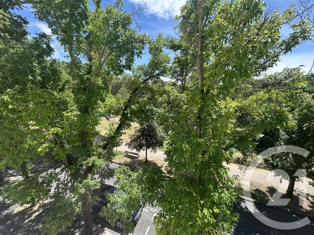 Appartement &agrave; louer - 3 pi&egrave;ces - 51,10 m2 - La Rochelle - 17 - POITOU-CHARENTES