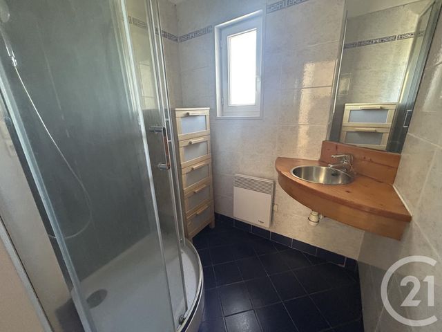 Appartement &agrave; louer - 3 pi&egrave;ces - 51,10 m2 - La Rochelle - 17 - POITOU-CHARENTES