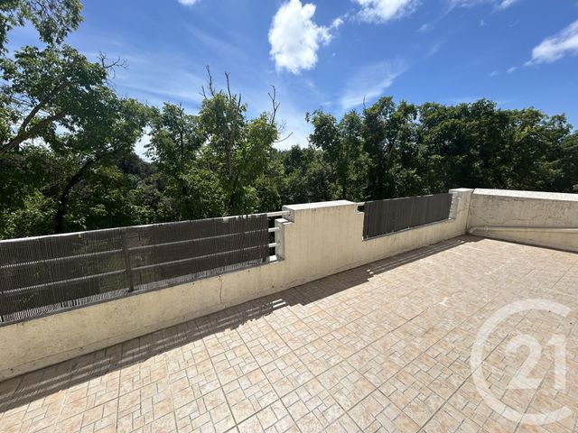 Appartement &agrave; louer - 3 pi&egrave;ces - 51,10 m2 - La Rochelle - 17 - POITOU-CHARENTES