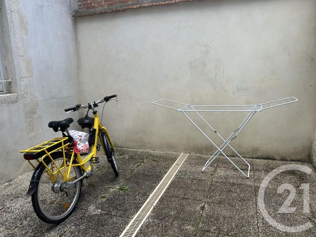 Appartement &agrave; louer - 3 pi&egrave;ces - 51,10 m2 - La Rochelle - 17 - POITOU-CHARENTES