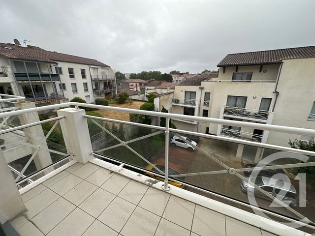 Appartement F3 &agrave; louer - 3 pi&egrave;ces - 58,09 m2 - La Rochelle - 17 - POITOU-CHARENTES