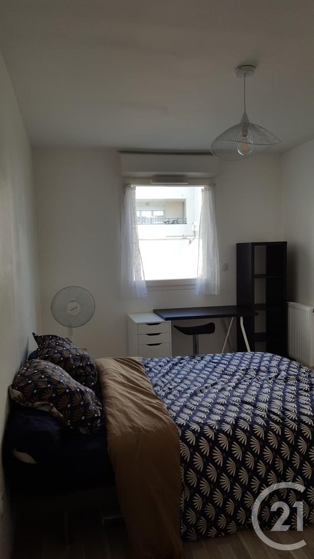 Appartement T2 &agrave; louer - 2 pi&egrave;ces - 43 m2 - La Rochelle - 17 - POITOU-CHARENTES