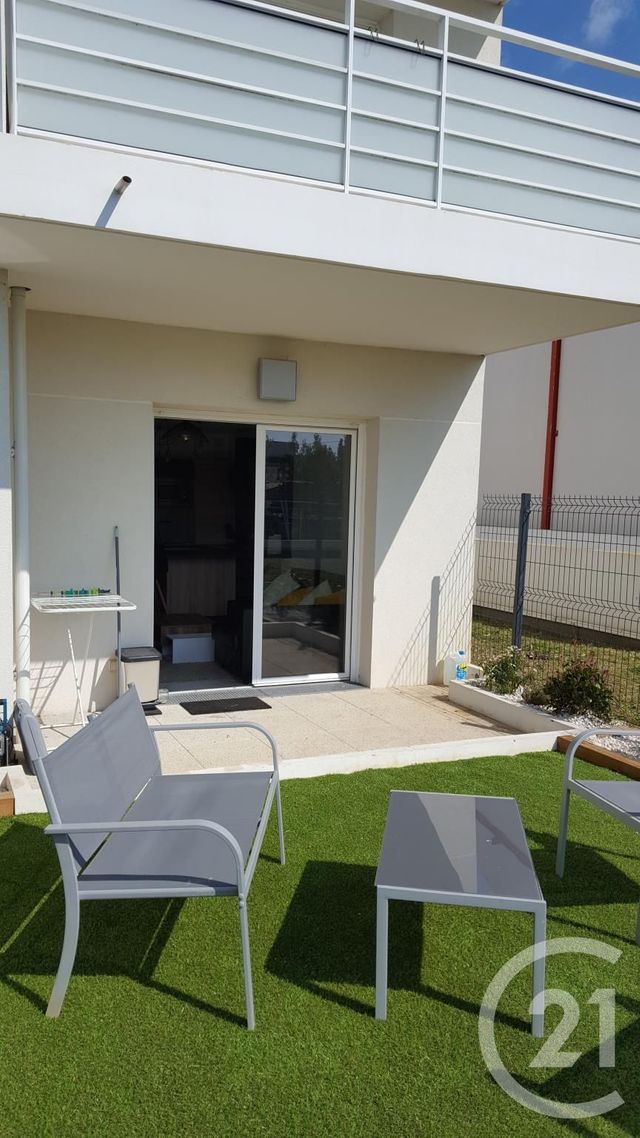 Appartement T2 &agrave; louer - 2 pi&egrave;ces - 43 m2 - La Rochelle - 17 - POITOU-CHARENTES