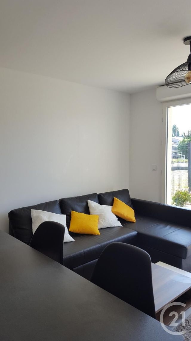 Appartement T2 &agrave; louer - 2 pi&egrave;ces - 43 m2 - La Rochelle - 17 - POITOU-CHARENTES
