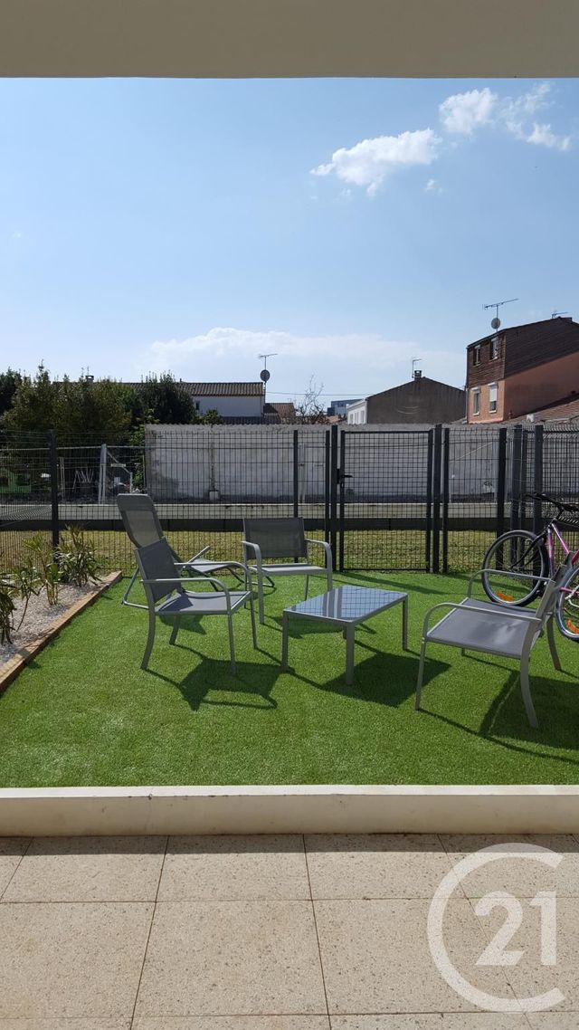 Appartement T2 &agrave; louer - 2 pi&egrave;ces - 43 m2 - La Rochelle - 17 - POITOU-CHARENTES