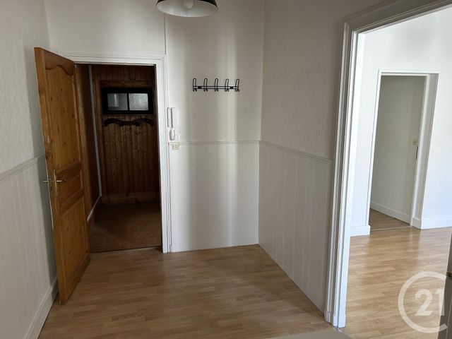 Appartement T3 &agrave; louer - 3 pi&egrave;ces - 68,20 m2 - Rochefort - 17 - POITOU-CHARENTES