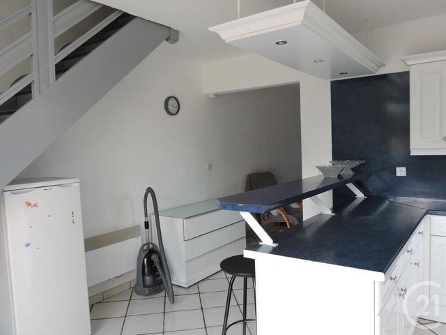 Maison &agrave; louer - 1 pi&egrave;ce - 12 m2 - Aytre - 17 - POITOU-CHARENTES