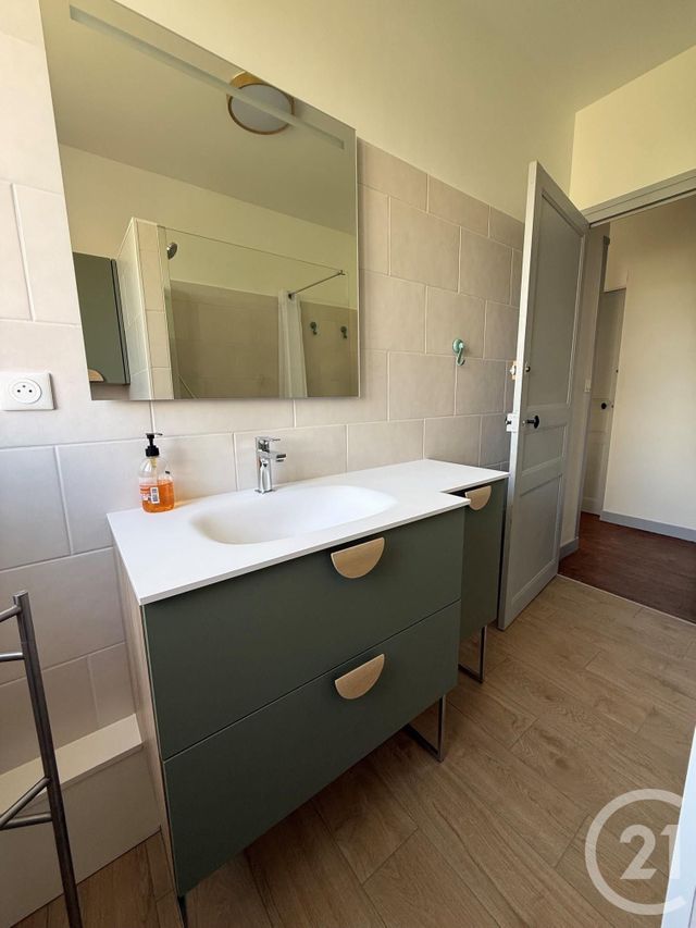 Maison &agrave; louer - 1 pi&egrave;ce - 12 m2 - Aytre - 17 - POITOU-CHARENTES