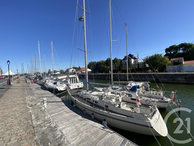 Local commercial à vendre - 300.0 m2 - 17 - Charente-Maritime