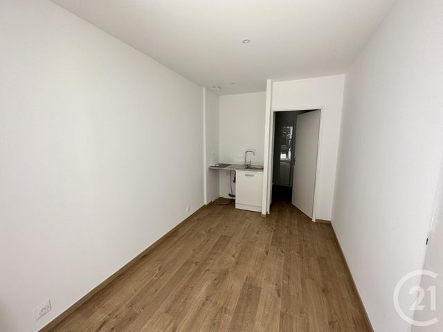 Appartement Studio &agrave; louer - 1 pi&egrave;ce - 22,58 m2 - Rochefort - 17 - POITOU-CHARENTES