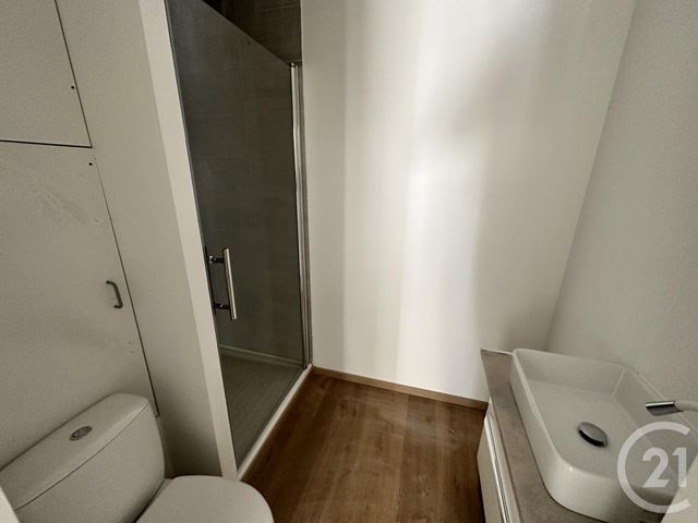 Appartement Studio &agrave; louer - 1 pi&egrave;ce - 22,58 m2 - Rochefort - 17 - POITOU-CHARENTES