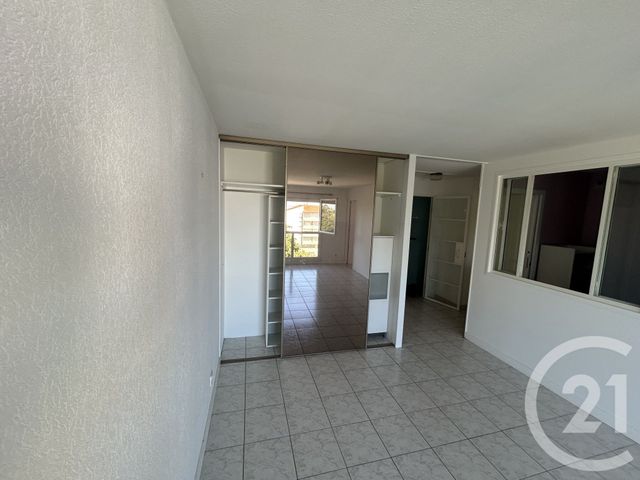 Appartement T1 bis &agrave; louer - 2 pi&egrave;ces - 38,10 m2 - La Rochelle - 17 - POITOU-CHARENTES