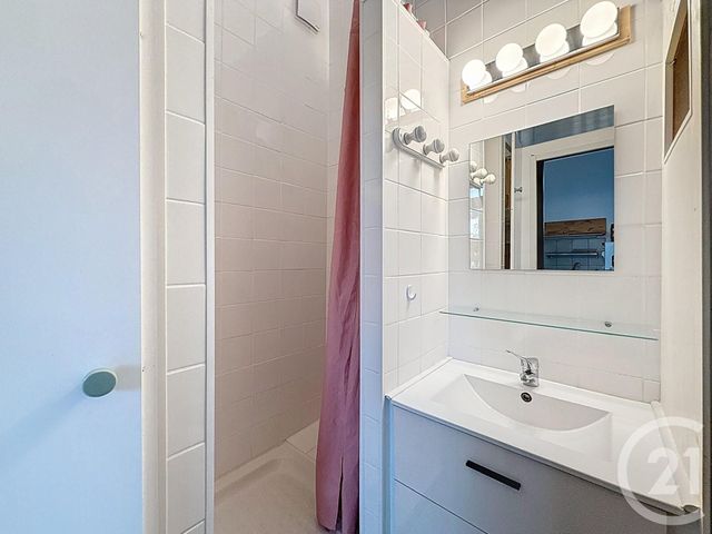 Appartement Studio &agrave; louer - 1 pi&egrave;ce - 16 m2 - Rochefort - 17 - POITOU-CHARENTES