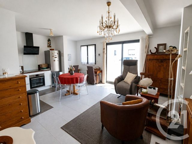 Appartement T4 &agrave; vendre - 4 pi&egrave;ces - 84,44 m2 - La Rochelle - 17 - POITOU-CHARENTES