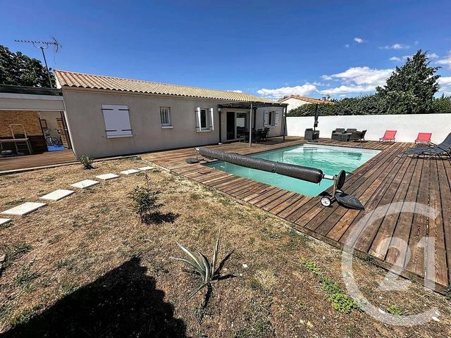 Maison &agrave; louer - 4 pi&egrave;ces - 115 m2 - St Xandre - 17 - POITOU-CHARENTES