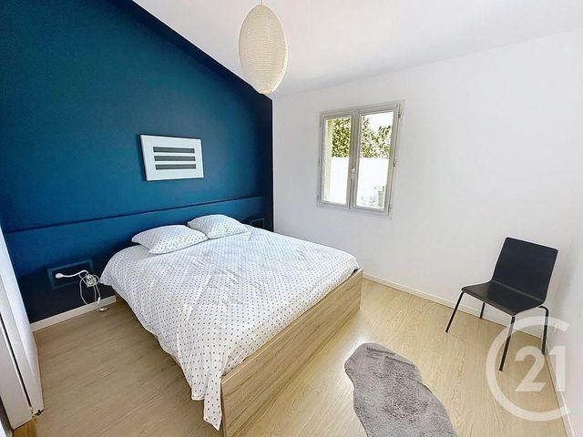Maison &agrave; louer - 4 pi&egrave;ces - 115 m2 - St Xandre - 17 - POITOU-CHARENTES