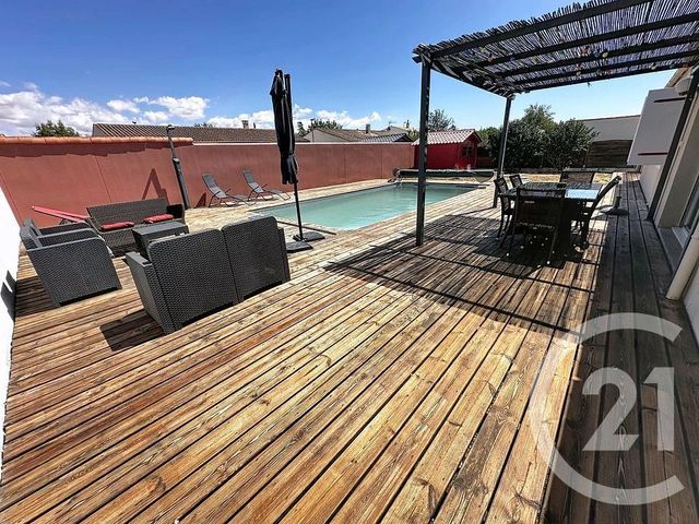 Maison &agrave; louer - 4 pi&egrave;ces - 115 m2 - St Xandre - 17 - POITOU-CHARENTES