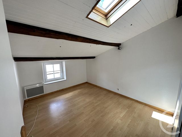 Appartement T3 &agrave; louer - 3 pi&egrave;ces - 60,14 m2 - Rochefort - 17 - POITOU-CHARENTES