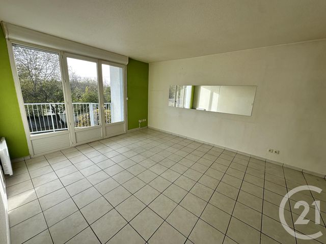 Appartement &agrave; louer - 2 pi&egrave;ces - 38,67 m2 - La Rochelle - 17 - POITOU-CHARENTES