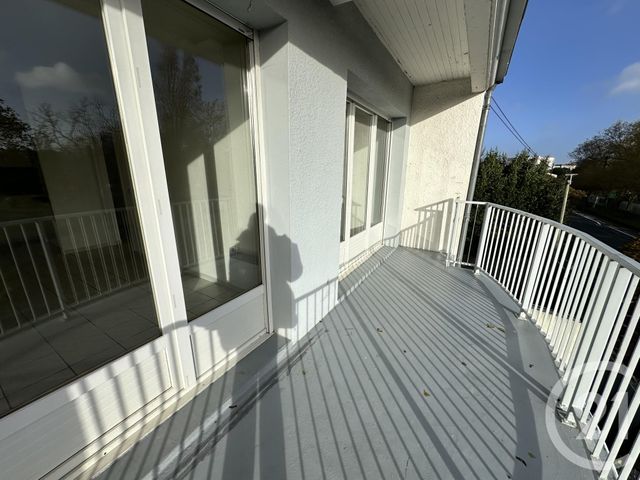 Appartement &agrave; louer - 2 pi&egrave;ces - 38,67 m2 - La Rochelle - 17 - POITOU-CHARENTES