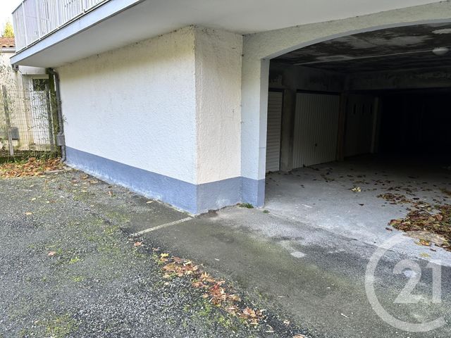 Appartement &agrave; louer - 2 pi&egrave;ces - 38,67 m2 - La Rochelle - 17 - POITOU-CHARENTES
