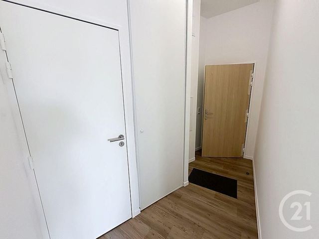 Appartement T1 &agrave; louer - 1 pi&egrave;ce - 25,54 m2 - Aytre - 17 - POITOU-CHARENTES