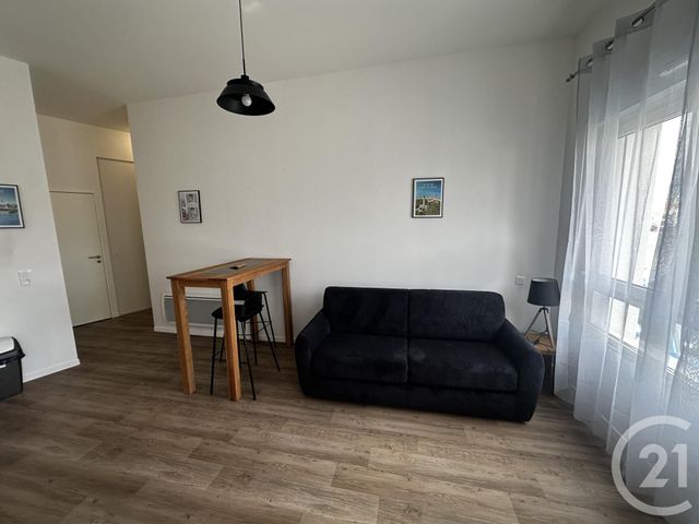 Appartement T1 &agrave; louer - 1 pi&egrave;ce - 25,54 m2 - Aytre - 17 - POITOU-CHARENTES