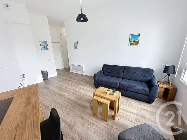Appartement T1 &agrave; louer - 1 pi&egrave;ce - 25,54 m2 - Aytre - 17 - POITOU-CHARENTES