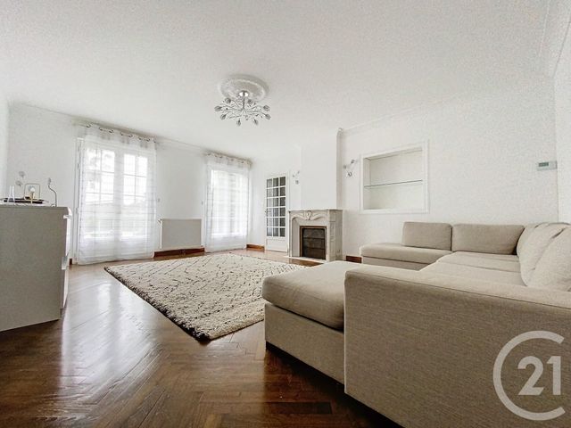 Maison &agrave; louer - 1 pi&egrave;ce - 12,90 m2 - Rochefort - 17 - POITOU-CHARENTES