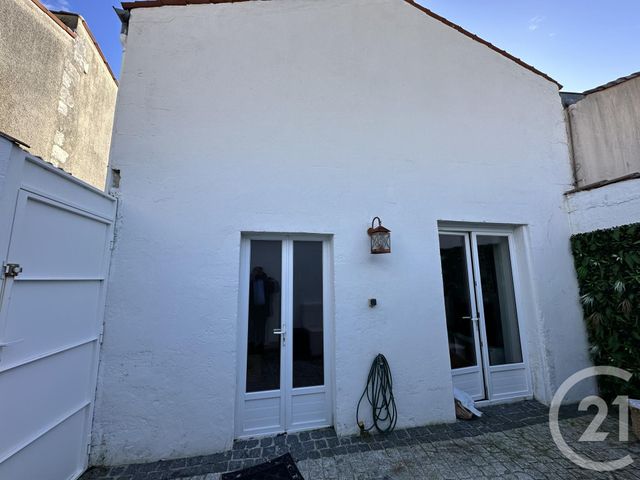 Maison &agrave; louer - 4 pi&egrave;ces - 16 m2 - La Rochelle - 17 - POITOU-CHARENTES