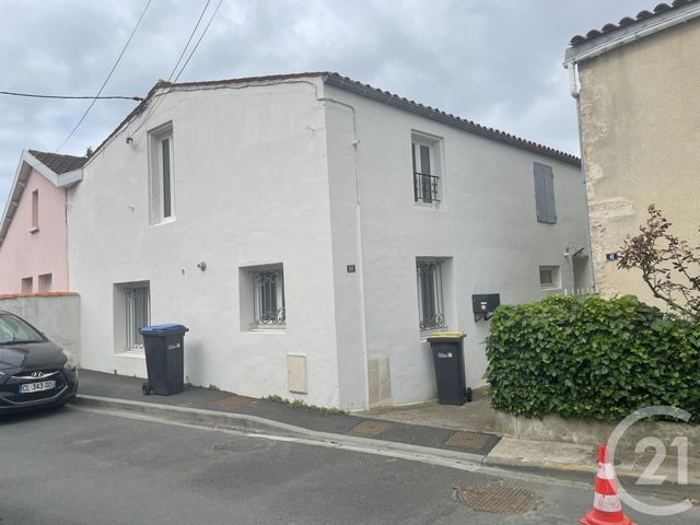 Maison &agrave; louer - 1 pi&egrave;ce - 9,64 m2 - La Rochelle - 17 - POITOU-CHARENTES