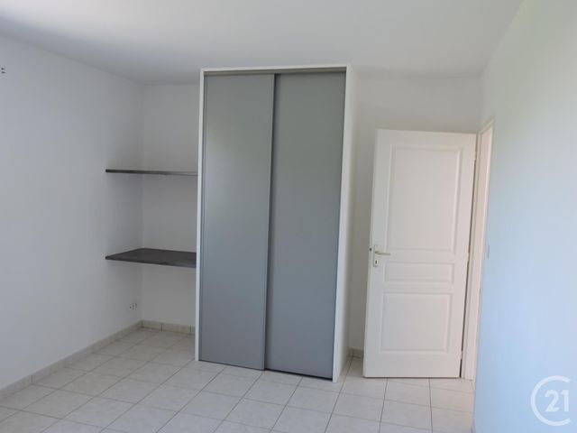 Maison &agrave; louer - 4 pi&egrave;ces - 105,84 m2 - Andilly - 17 - POITOU-CHARENTES