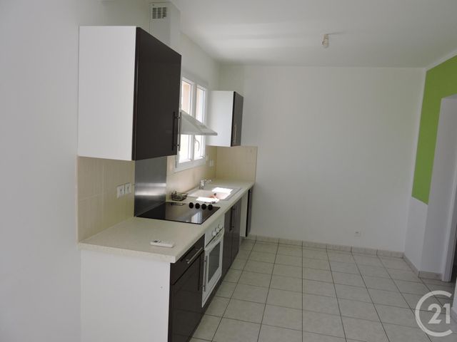 Maison &agrave; louer - 4 pi&egrave;ces - 105,84 m2 - Andilly - 17 - POITOU-CHARENTES