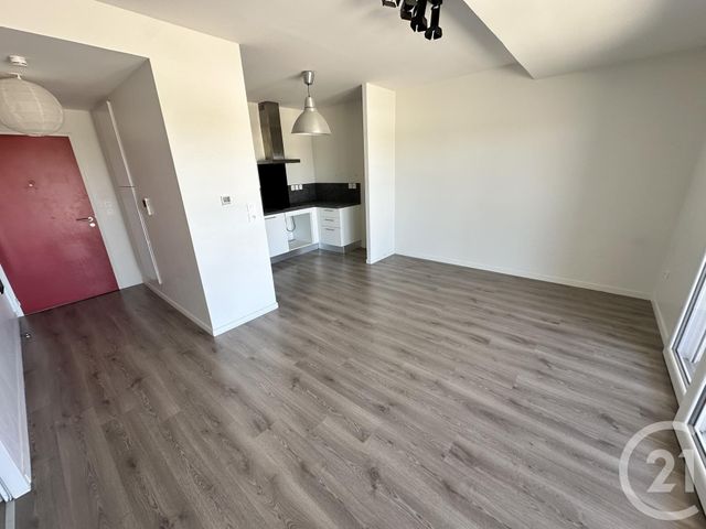 Appartement F3 &agrave; louer - 3 pi&egrave;ces - 58,32 m2 - La Rochelle - 17 - POITOU-CHARENTES