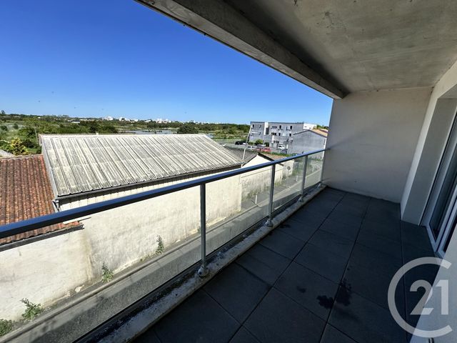 Appartement F3 &agrave; louer - 3 pi&egrave;ces - 58,32 m2 - La Rochelle - 17 - POITOU-CHARENTES