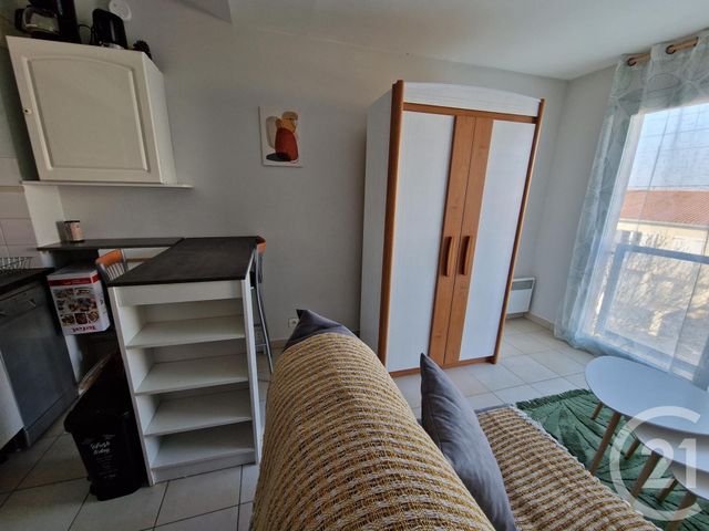 Appartement Studio &agrave; louer - 1 pi&egrave;ce - 19,98 m2 - La Rochelle - 17 - POITOU-CHARENTES