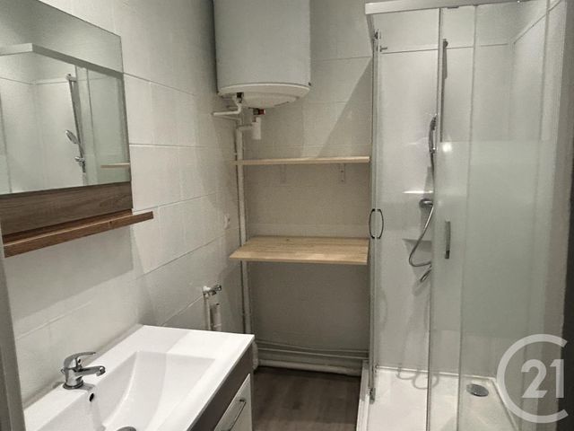 Appartement T4 &agrave; louer - 4 pi&egrave;ces - 63,56 m2 - La Rochelle - 17 - POITOU-CHARENTES