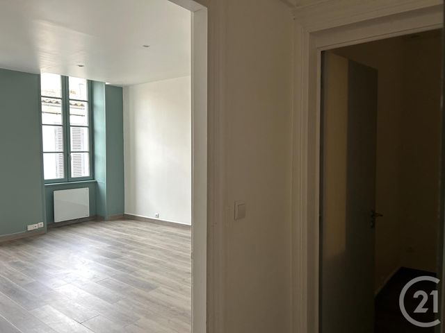Appartement T4 &agrave; louer - 4 pi&egrave;ces - 63,56 m2 - La Rochelle - 17 - POITOU-CHARENTES