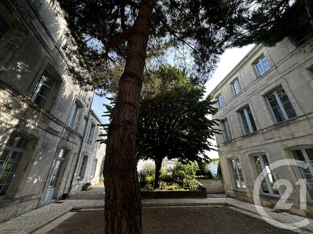 Appartement T1 bis &agrave; louer - 2 pi&egrave;ces - 33,35 m2 - La Rochelle - 17 - POITOU-CHARENTES