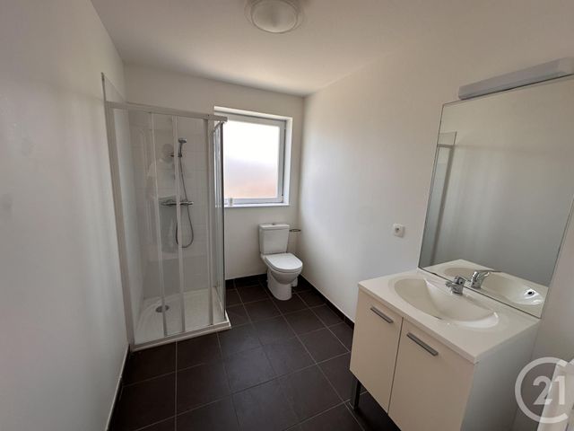 Appartement &agrave; louer - 2 pi&egrave;ces - 55,36 m2 - La Rochelle - 17 - POITOU-CHARENTES