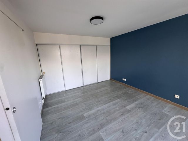 Appartement &agrave; louer - 2 pi&egrave;ces - 55,36 m2 - La Rochelle - 17 - POITOU-CHARENTES