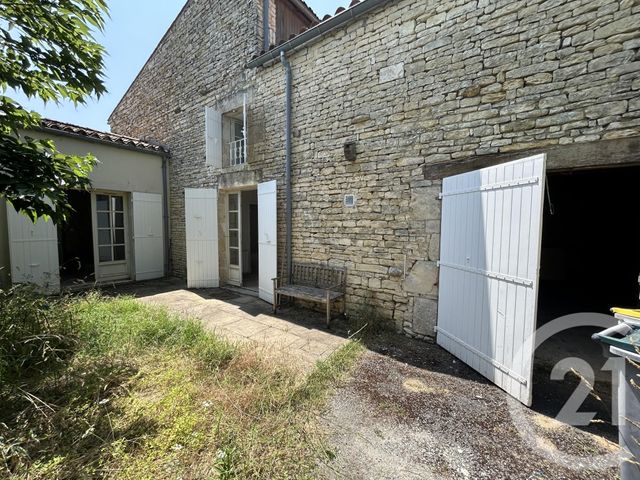 Maison &agrave; louer - 3 pi&egrave;ces - 91,38 m2 - St Sauveur D Aunis - 17 - POITOU-CHARENTES