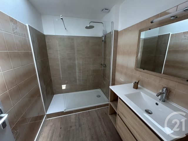 Maison &agrave; louer - 3 pi&egrave;ces - 91,38 m2 - St Sauveur D Aunis - 17 - POITOU-CHARENTES
