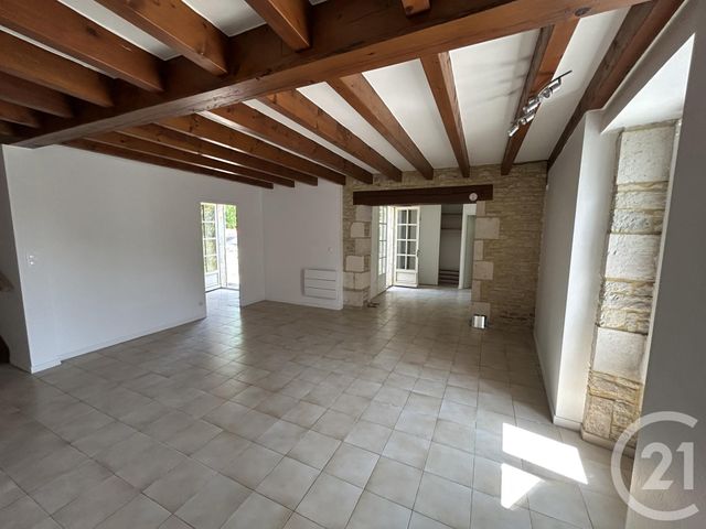 Maison &agrave; louer - 3 pi&egrave;ces - 91,38 m2 - St Sauveur D Aunis - 17 - POITOU-CHARENTES