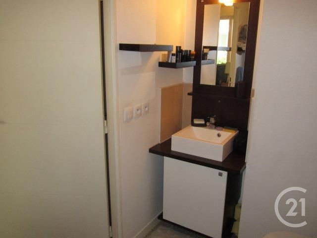 Appartement Studio &agrave; louer - 1 pi&egrave;ce - 20,41 m2 - La Rochelle - 17 - POITOU-CHARENTES