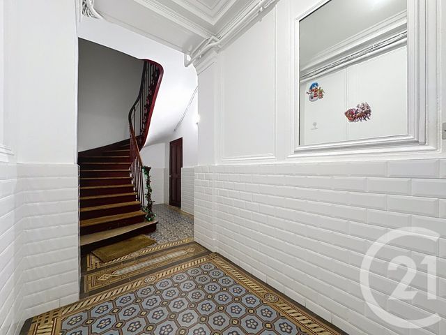 Appartement F1 &agrave; louer - 1 pi&egrave;ce - 30,57 m2 - Paris - 75009 - ILE-DE-FRANCE