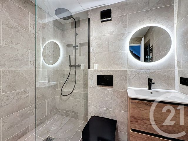 Appartement F1 &agrave; louer - 1 pi&egrave;ce - 26,71 m2 - Paris - 75009 - ILE-DE-FRANCE