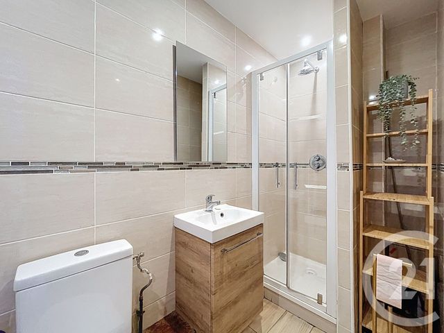 Appartement F1 &agrave; louer - 1 pi&egrave;ce - 17,14 m2 - Paris - 75009 - ILE-DE-FRANCE