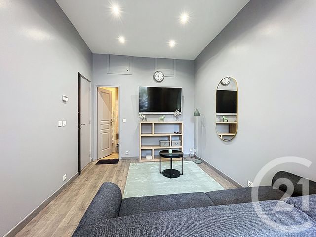 Appartement F1 &agrave; louer - 1 pi&egrave;ce - 17,14 m2 - Paris - 75009 - ILE-DE-FRANCE